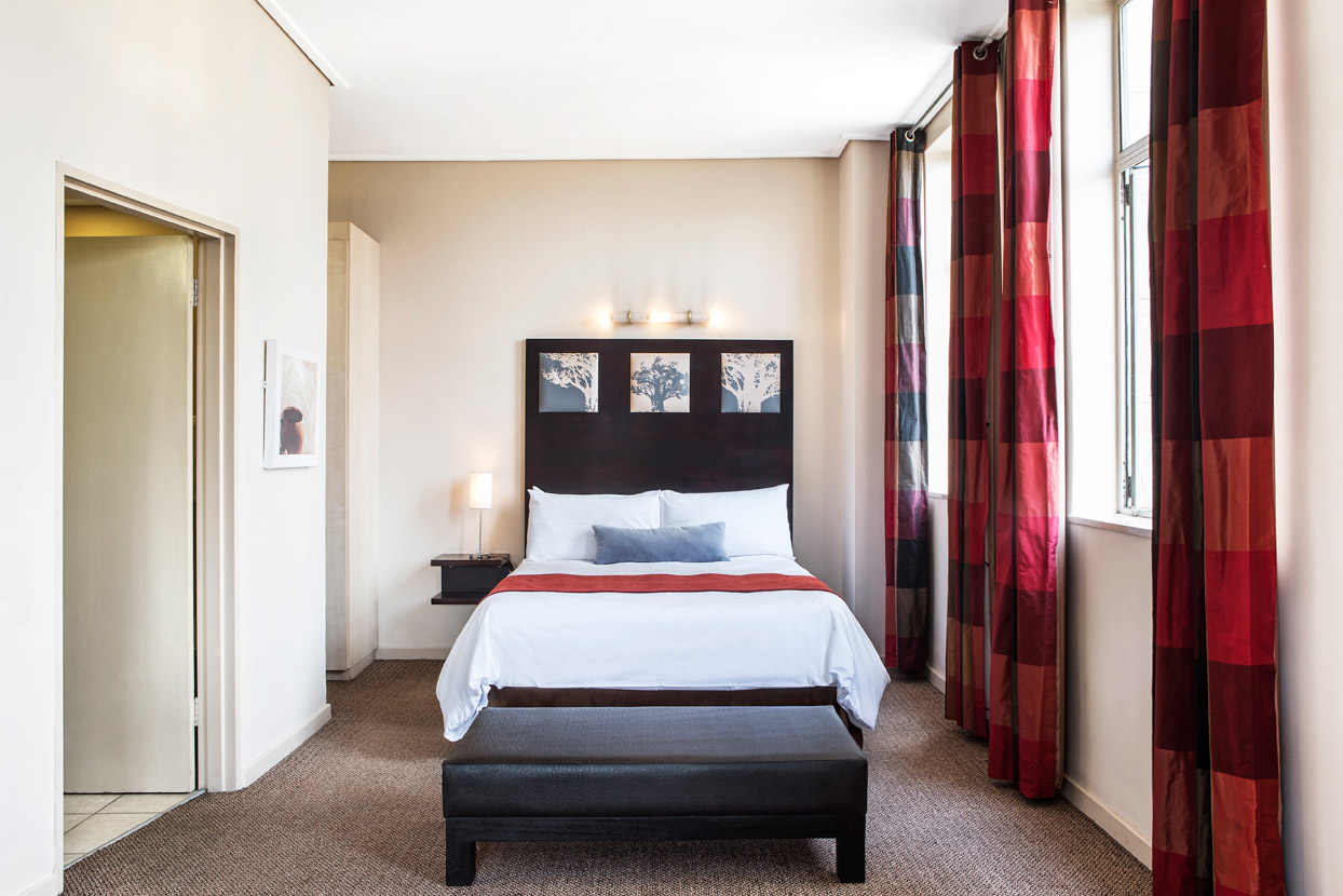 _O5Q0718_deluxe-room